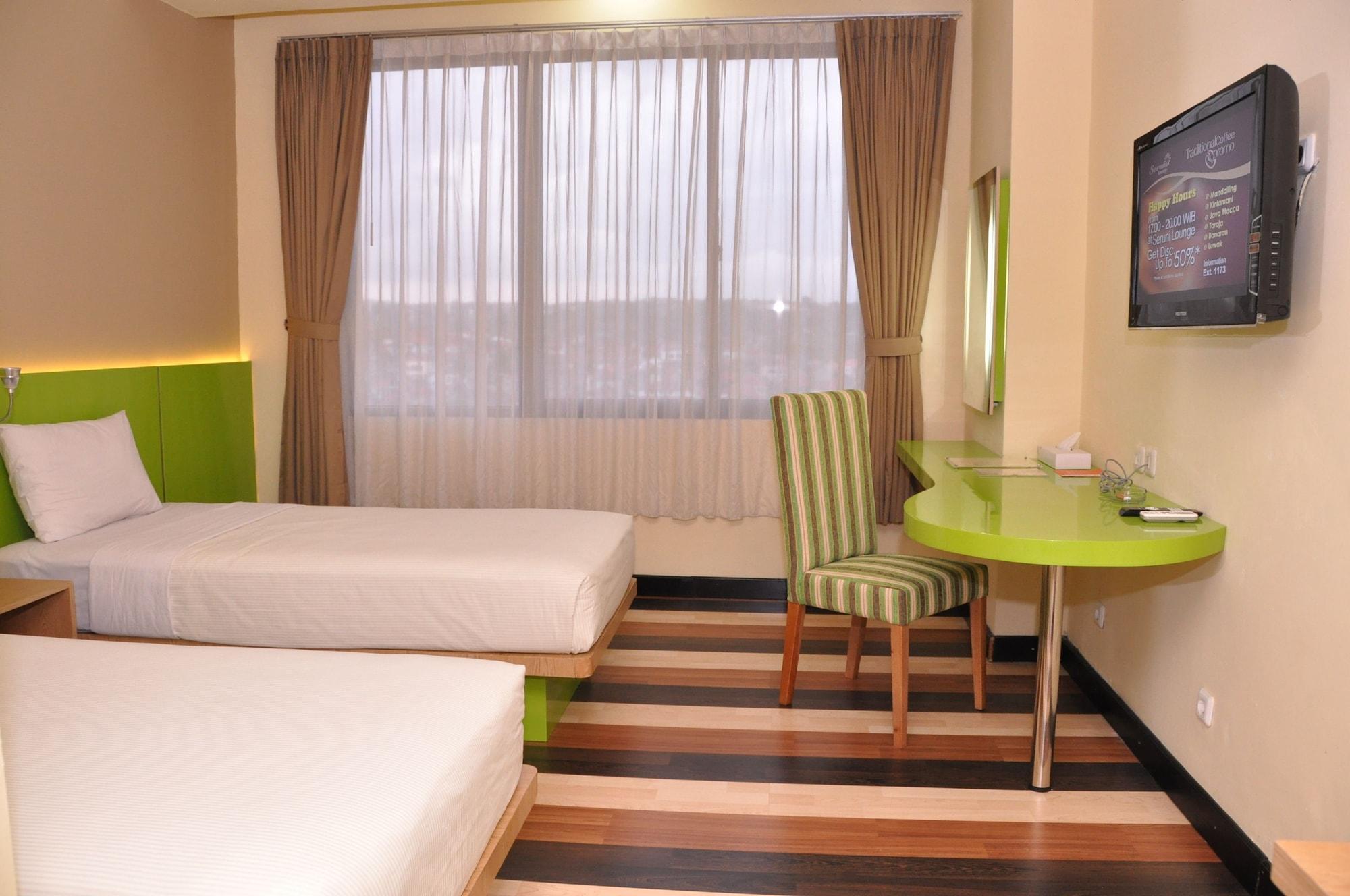 Pandanaran Hotel Semarang Esterno foto