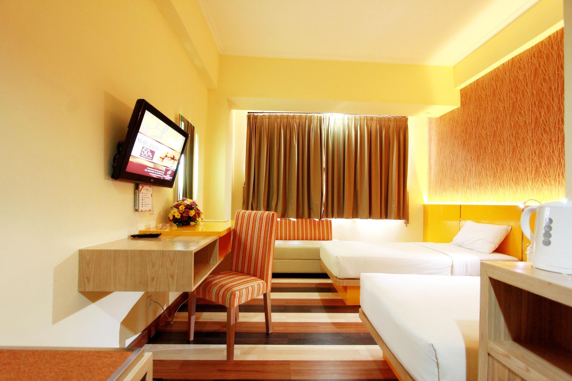 Pandanaran Hotel Semarang Esterno foto