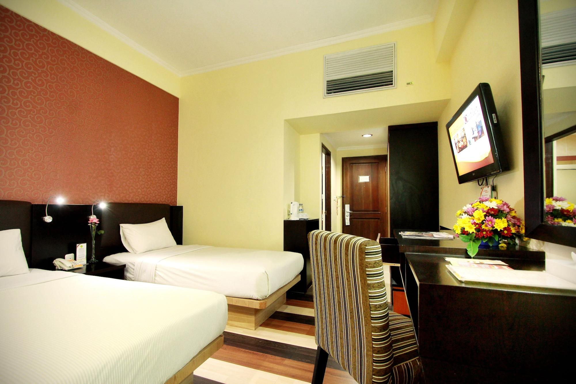 Pandanaran Hotel Semarang Esterno foto