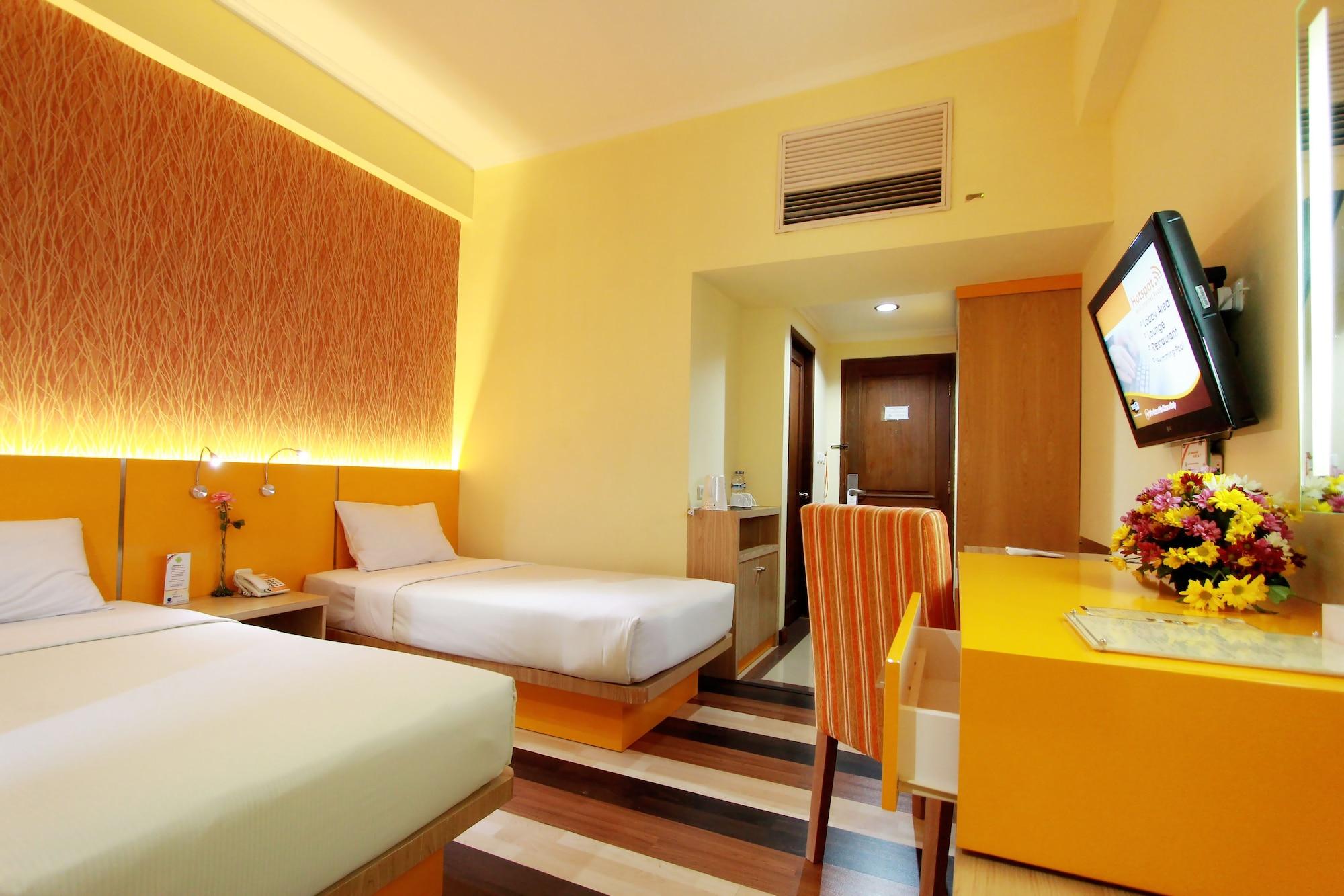 Pandanaran Hotel Semarang Esterno foto