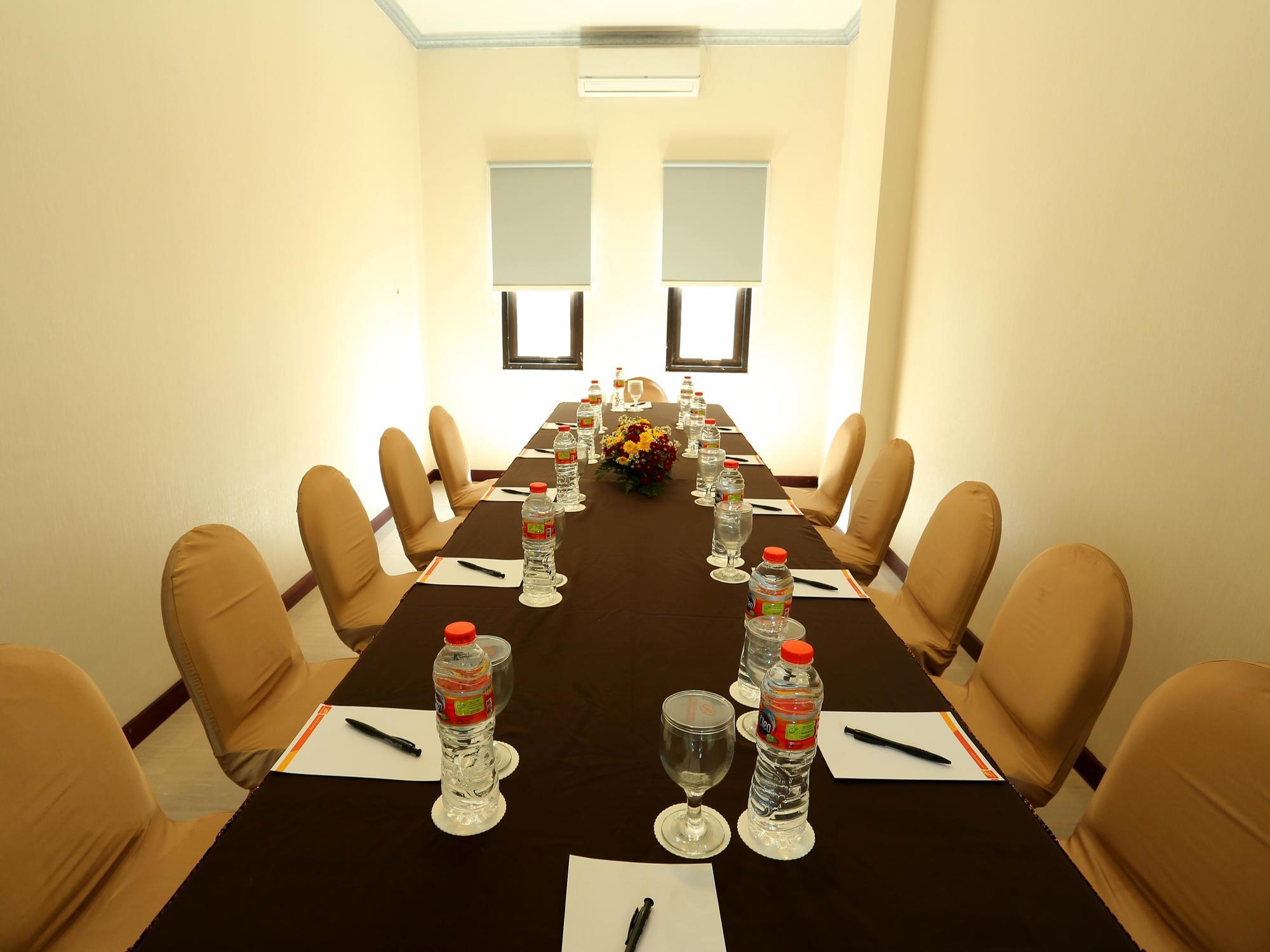Pandanaran Hotel Semarang Esterno foto