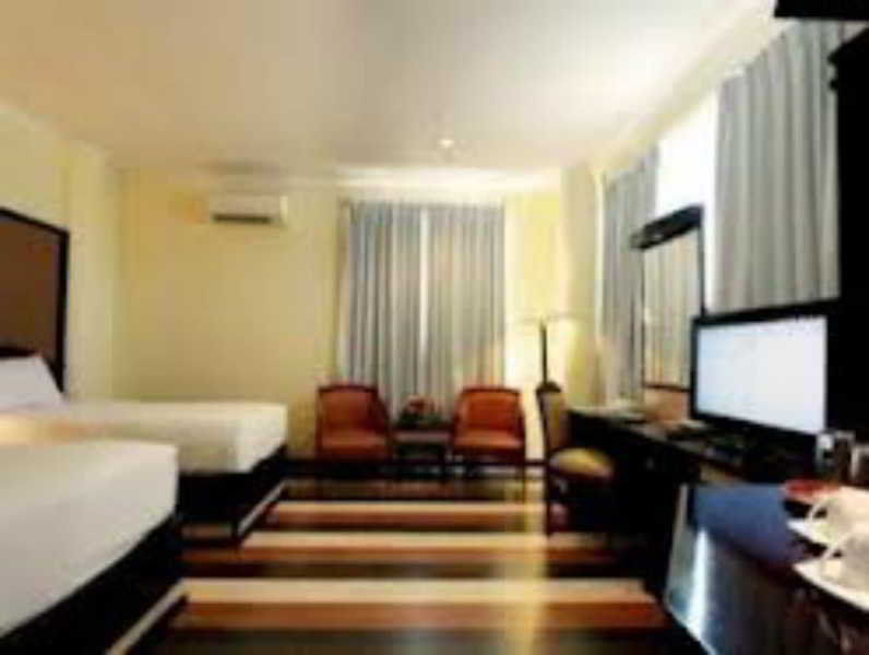 Pandanaran Hotel Semarang Esterno foto