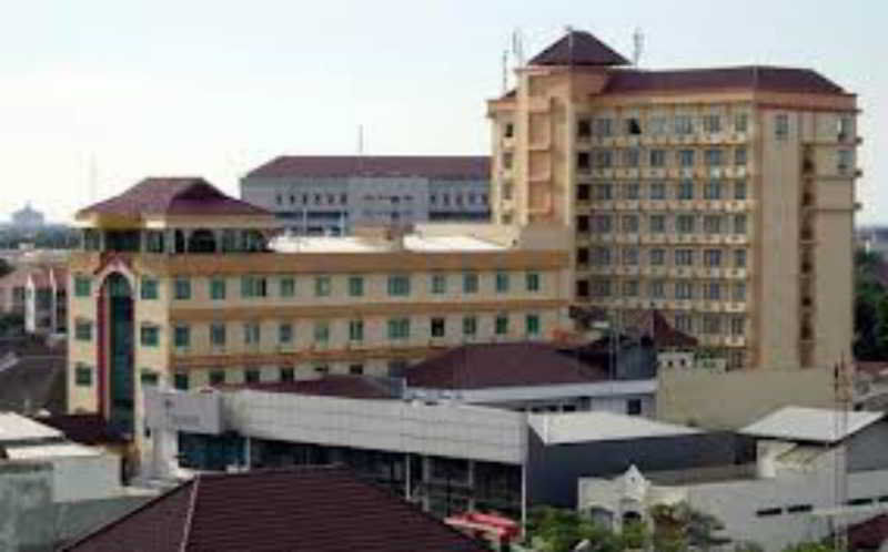 Pandanaran Hotel Semarang Esterno foto