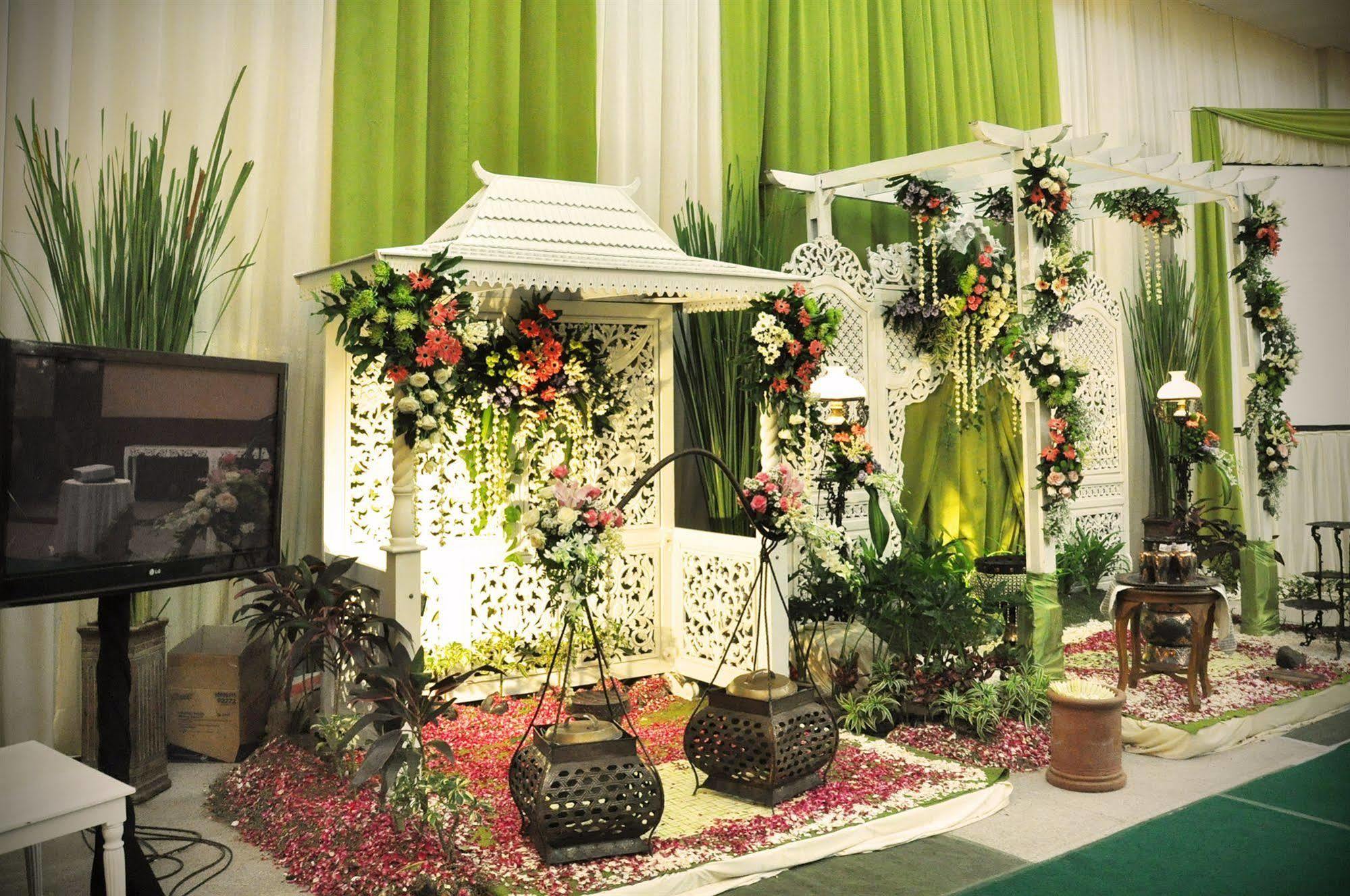 Pandanaran Hotel Semarang Esterno foto