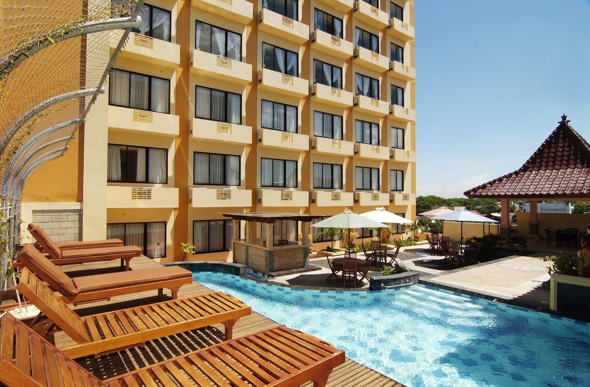 Pandanaran Hotel Semarang Esterno foto
